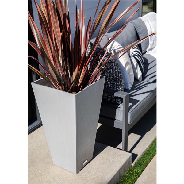Veradek Pure Series Midland 30-in Plastic Planter - Grey - 2/Pk