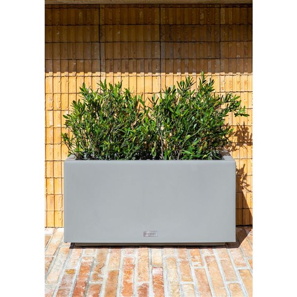 Veradek Block Series Long Box Small 25-in Plastic Planter - Grey
