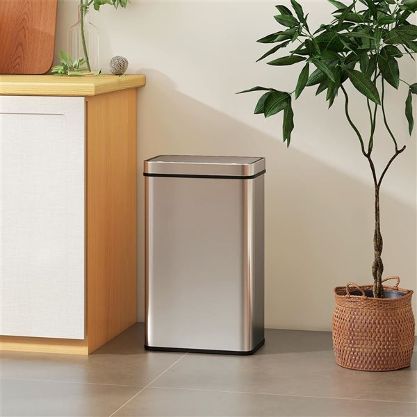 HOMCOM 15.9 Gallon Sensor Trash Can with Soft-Close Lid