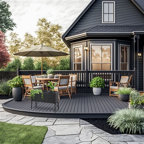 Sunnydaze Decor 3-Section Wicker Raised Planter - Black