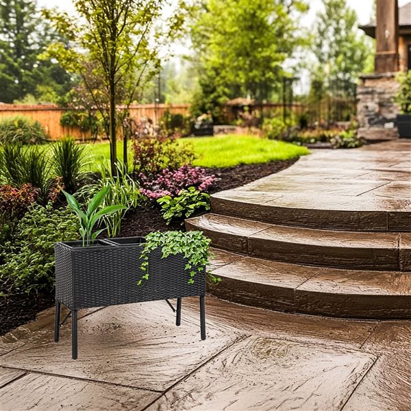 Sunnydaze Decor 3-Section Wicker Raised Planter - Black