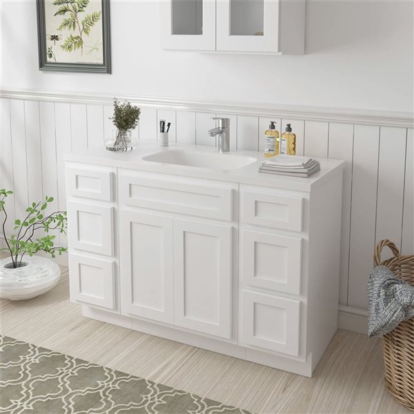 Vanity Art 48 x 21 x 32.5-in Freestanding Bath Vanity Oak Cabinet without Top - White