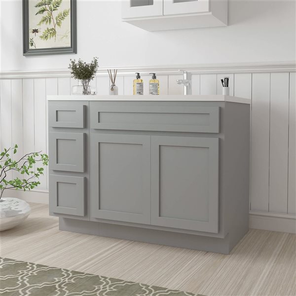 Vanity Art 45 x 21 x 32.5-in Freestanding 3-Drawer Bath Vanity Oak Cabinet without Top - Grey