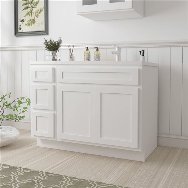 Vanity Art 48 x 21 x 32.5-in Freestanding 3-Drawer Bath Vanity Oak Cabinet without Top - White