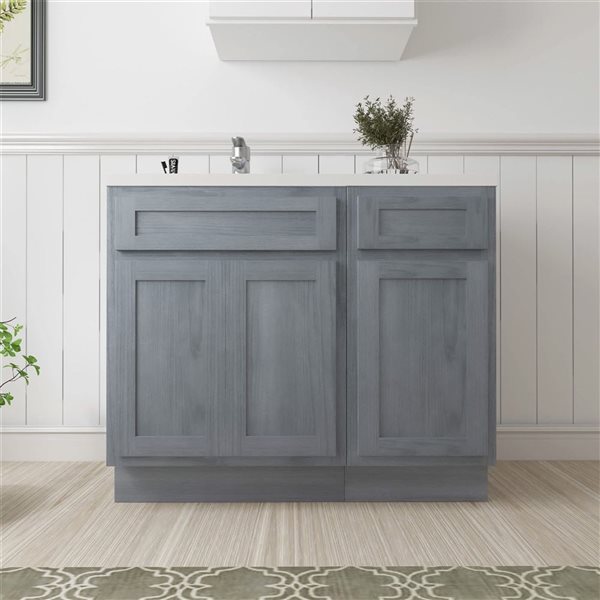Vanity Art 39 x 21 x 32.5-in Freestanding 1-Drawer Bath Vanity Oak Cabinet without Top - Silver