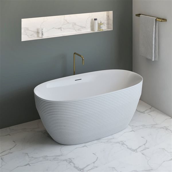 A&E Bath and Shower Beech 29.5 x 59-in Acrylic Oval Center Drain Bathtub
