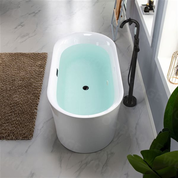Woodbridge 59 x 29.5-in Freestanding Acrylic< Soaking Bathtub with Matte Black Drain & Overflow