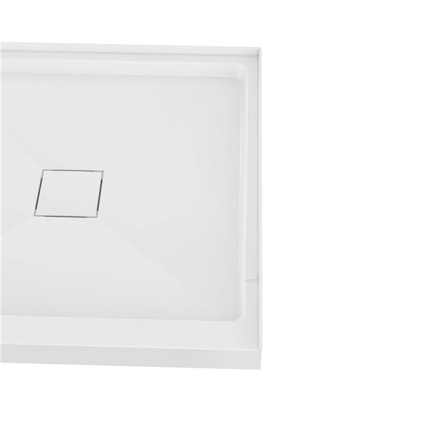 Streamline 34 x 34-in Corner PP Shower Base in Glossy White w/ Centre Drain